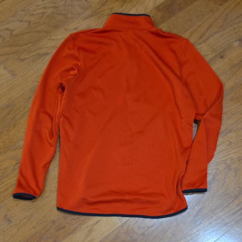 Under Armour excellent